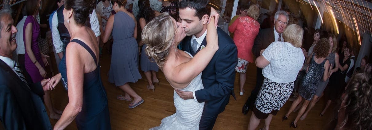 owenego inn wedding, owenego inn, djs in ct, connecticut wedding dj, j fiereck photography