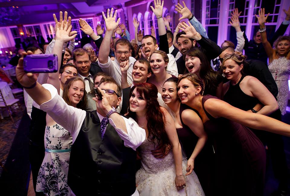 djs in ct, connecticut dj, wedding djs in ct, pryme tyme entertainment